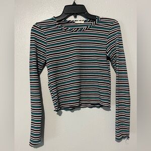 Long sleeve striped crop top